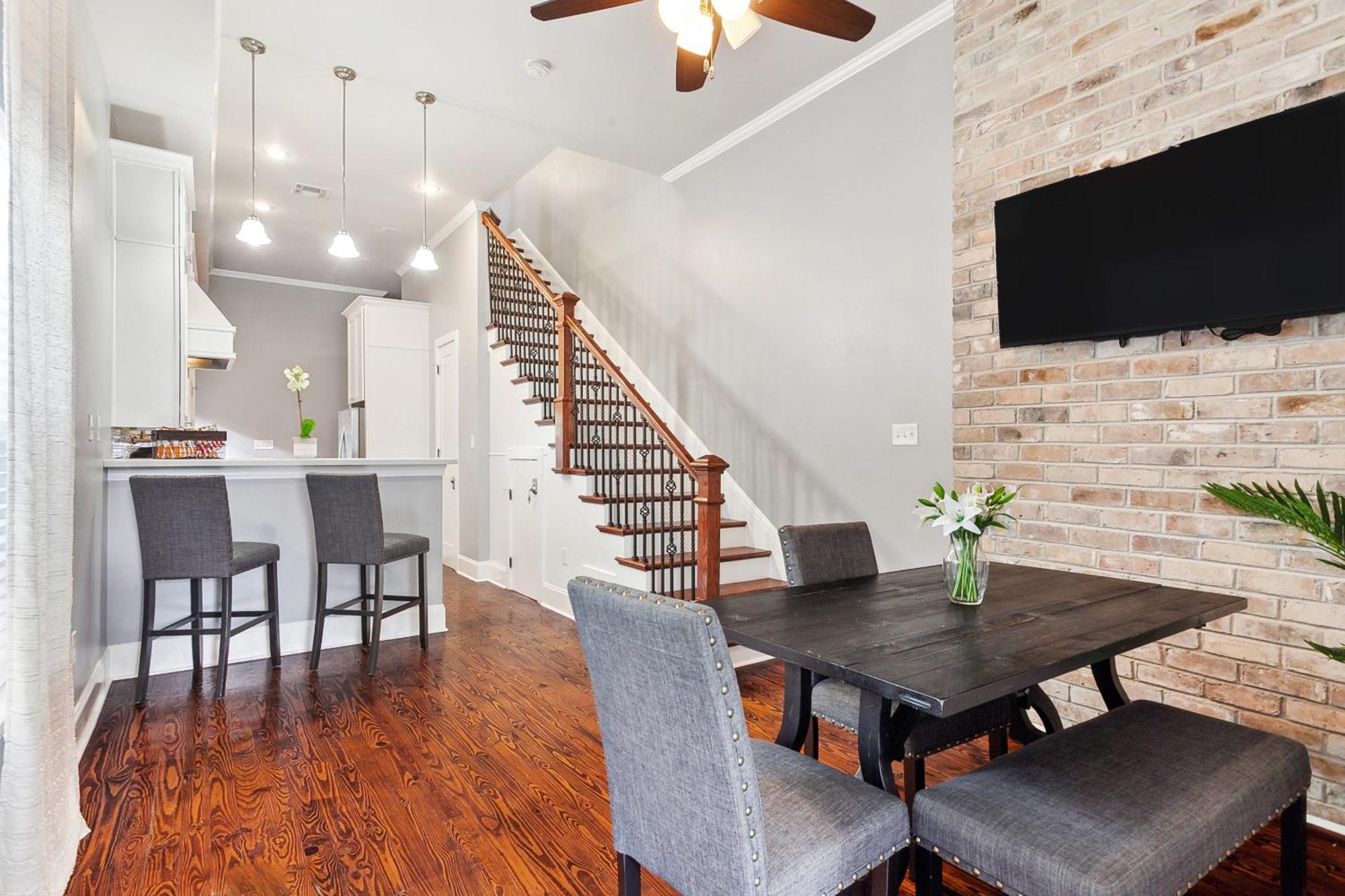 Amazing 3Bedroom Townhome, In Historic Dryade City New Orleans Exterior photo